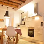 Tarragona Suites Mediona